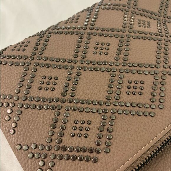Urban Expressions Crossbody with Studded Design & Chain Strap - Picture 3 of 9